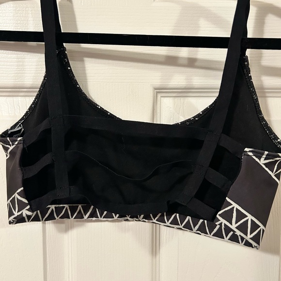 Onzie Black and White Sports Bra - Picture 2 of 6